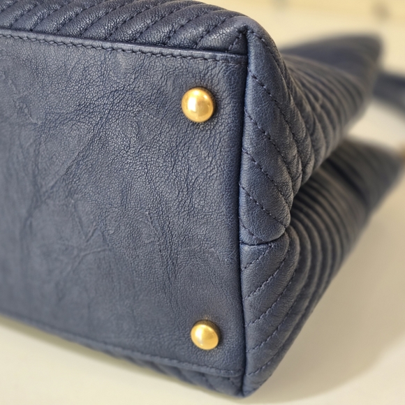 Authentic Chanel Navy Quilted Shoulder Bag - Picture 2 of 8